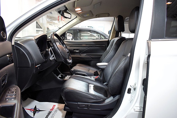 Mitsubishi Outlander 8 of 27