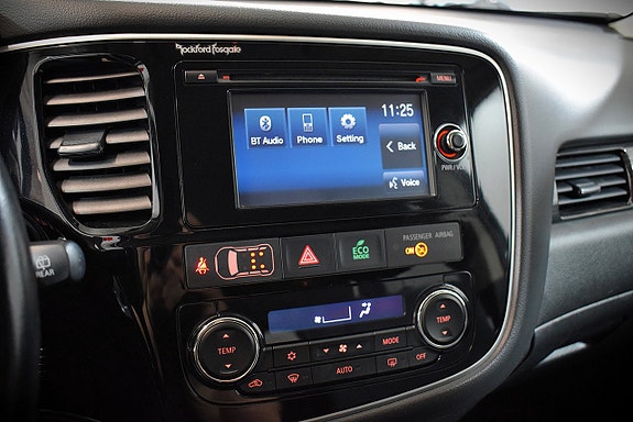 Mitsubishi Outlander 20 of 27