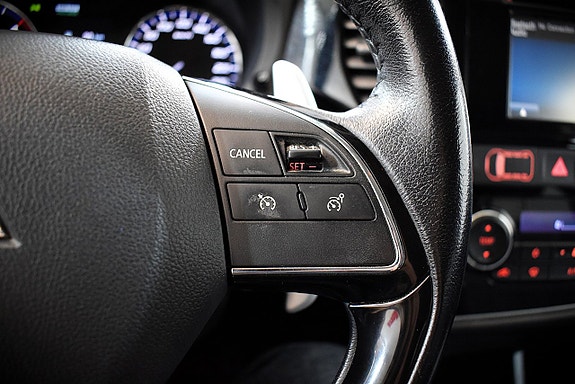 Mitsubishi Outlander 14 of 27