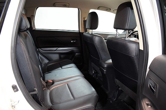 Mitsubishi Outlander 23 of 27