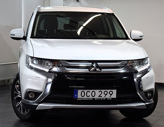 Mitsubishi Outlander 2 of 5