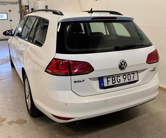 Volkswagen Golf VII 6 of 19