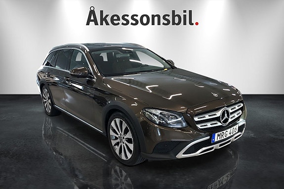 Mercedes-Benz E220 d 3 of 5
