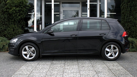 Volkswagen Golf I 3 of 5