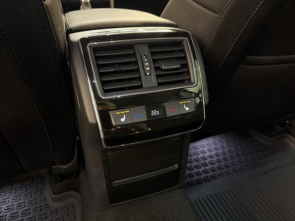 Skoda Superb 16 of 30
