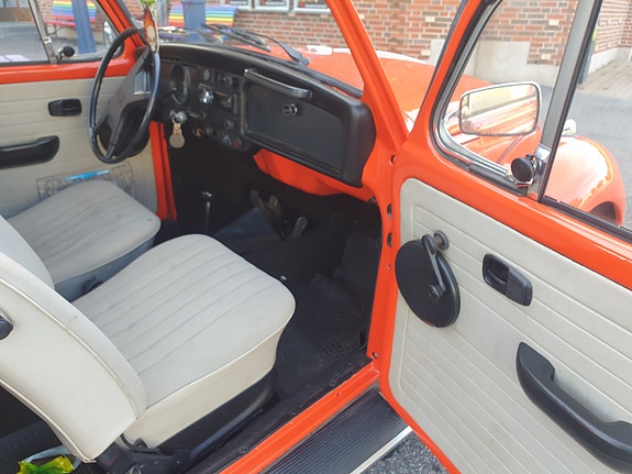 Volkswagen 1302 9 of 12