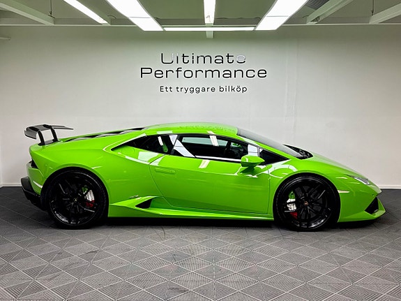 Lamborghini Huracan 5 of 5