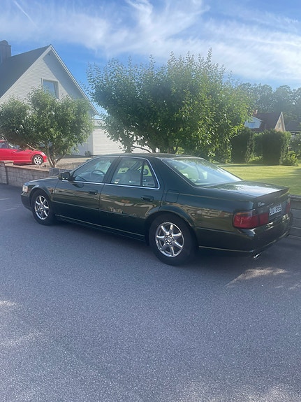 Cadillac Seville STS 3 of 7