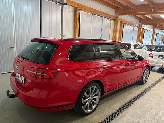 Volkswagen Passat 9 of 13