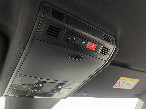 Volkswagen Tiguan 30 of 30