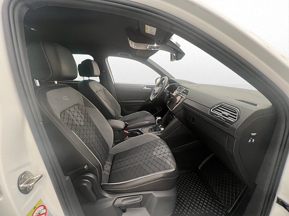 Volkswagen Tiguan 23 of 30