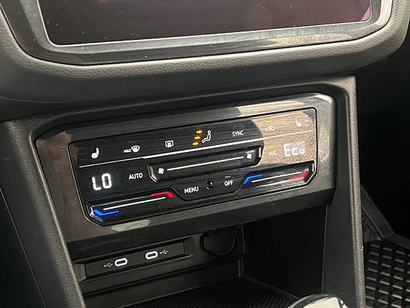 Volkswagen Tiguan 21 of 30