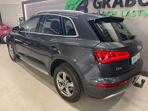 Audi Q5 3 of 5