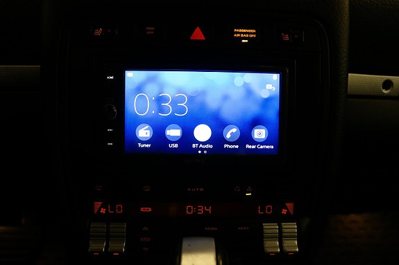 Porsche Cayenne 16 of 22