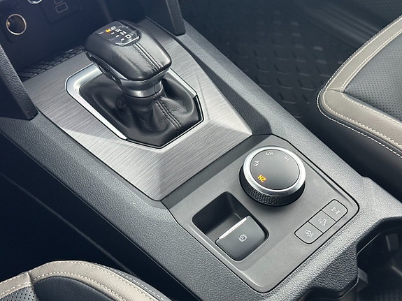 Volkswagen Amarok 30 of 30