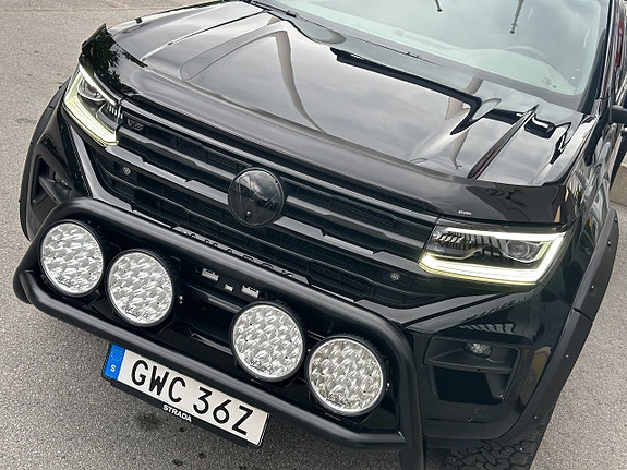 Volkswagen Amarok 8 of 30