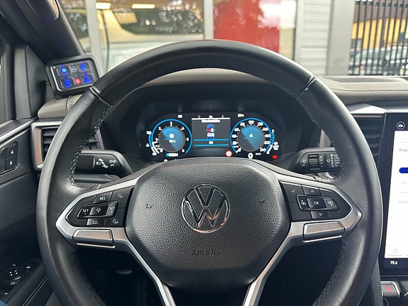 Volkswagen Amarok 25 of 30