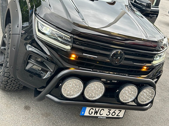 Volkswagen Amarok 7 of 30