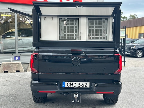 Volkswagen Amarok 12 of 30