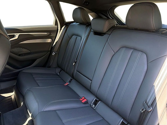 Audi A6 24 of 26