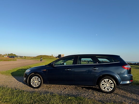Ford Mondeo 4 of 5