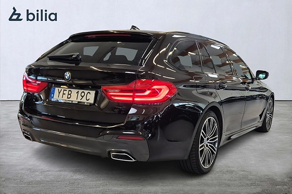 BMW 540i 16 of 18