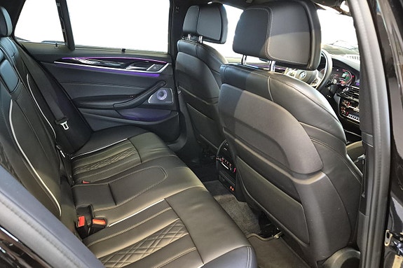 BMW 540i 7 of 18
