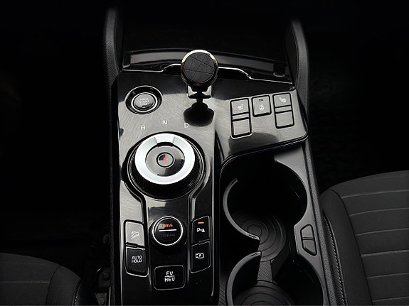 Kia Sportage 17 of 23