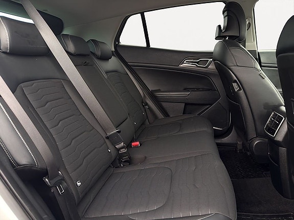 Kia Sportage 19 of 23