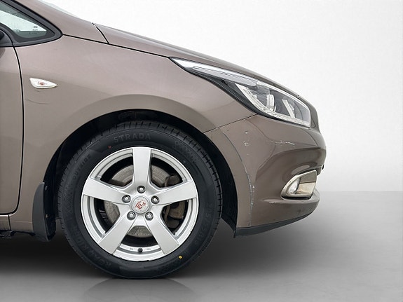 Kia Ceed 28 of 28