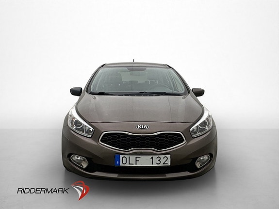 Kia Ceed 2 of 28
