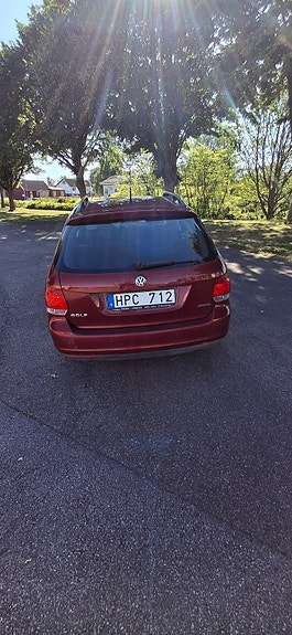 Volkswagen Golf V 8 of 9