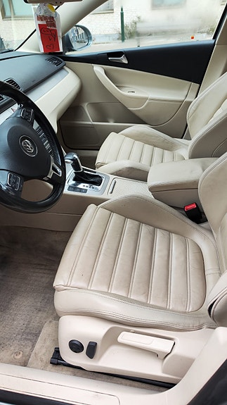 Volkswagen Passat 2 of 4