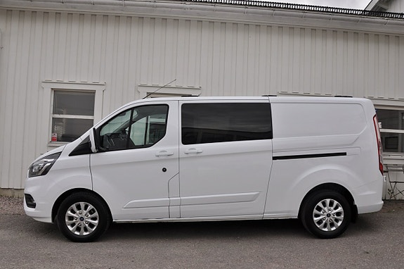 Ford Transit Custom 2 of 11
