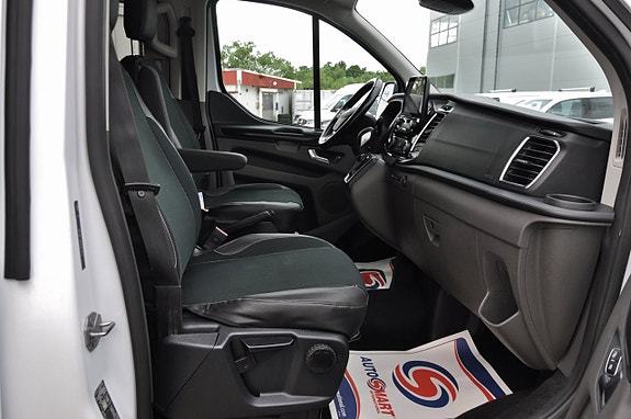 Ford Transit Custom 7 of 11