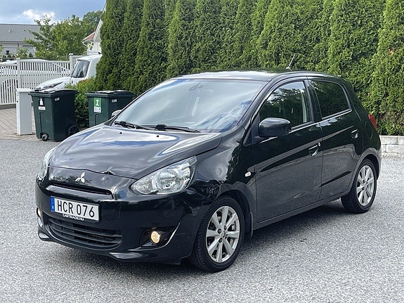 Mitsubishi Space Star 2 of 19