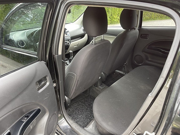 Mitsubishi Space Star 15 of 19