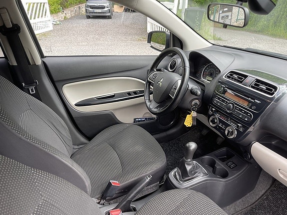 Mitsubishi Space Star 12 of 19