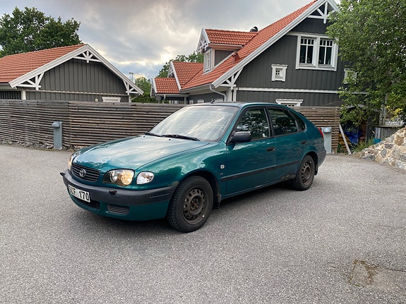 Toyota Corolla 3 of 11