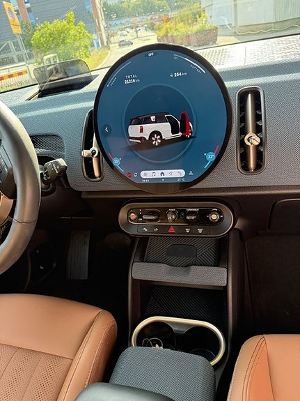 MINI Countryman SE 8 of 9