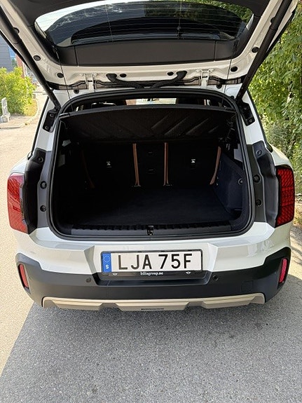 MINI Countryman SE 4 of 9