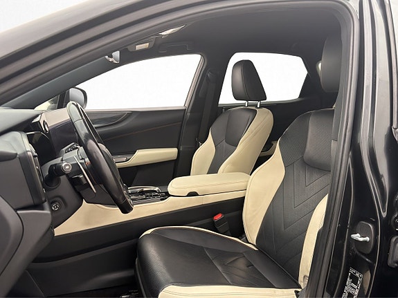 Lexus NX450h+ 13 of 30