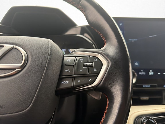 Lexus NX450h+ 19 of 30