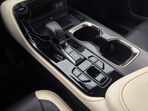 Lexus NX450h+ 27 of 30
