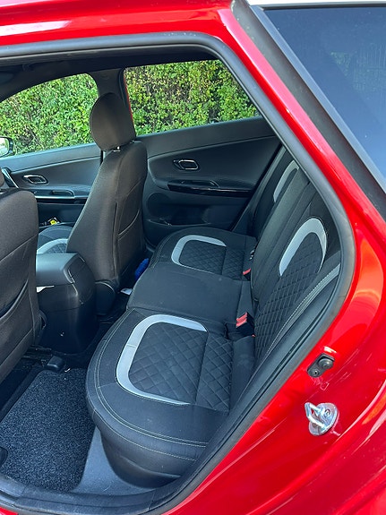 Kia Ceed 4 of 8