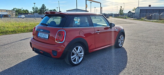 MINI One 4 of 5