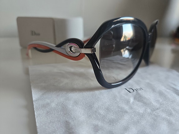 Product image 1 of 10