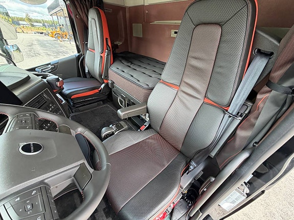 Volvo FH16 780 8x4 Tridem Tungdragare 11 of 12