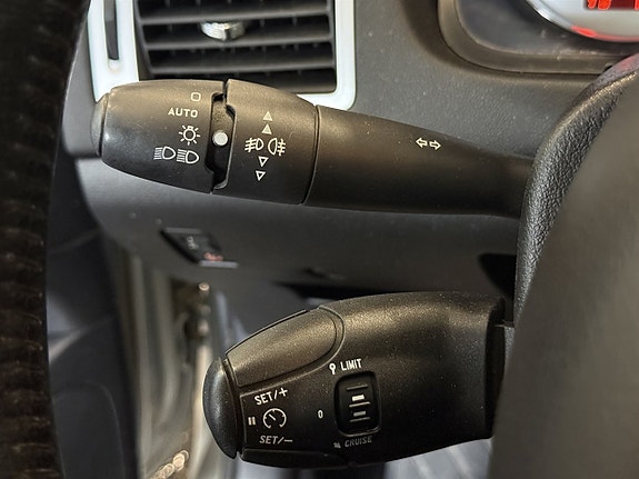 Peugeot 307 11 of 18