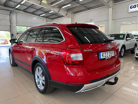Skoda Octavia Scout 5 of 5